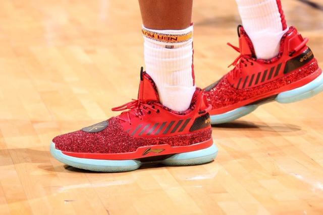 中足联：海牛前锋叶博亚实施暴力行为 停赛4场罚款4万